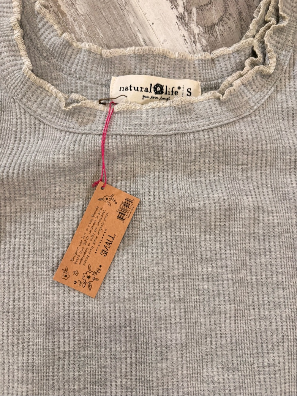NATURAL LIFE Light Gray Ribbed Ruffle-Edge Tank - Picture 2 of 2